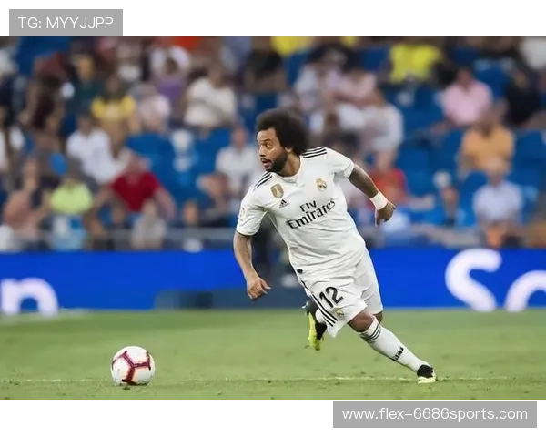 高个子足球球星盘点：身高优势助力在赛场上独占鳌头